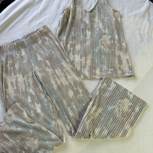 Nicole Miller Cream and Gray Pajama Set